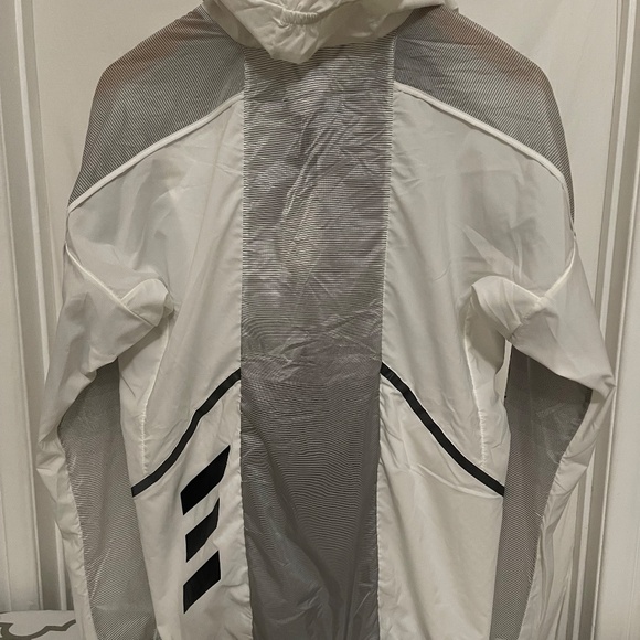 🏔️ NWT Adidas TERREX Windbreaker - Retail $180! Large 🏔️ - Picture 6 of 8